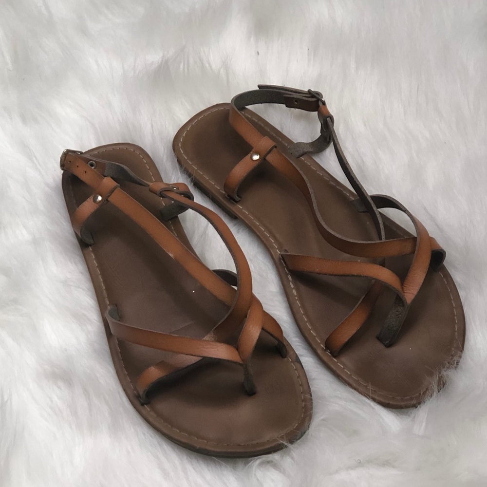 Brown leather sandal’s